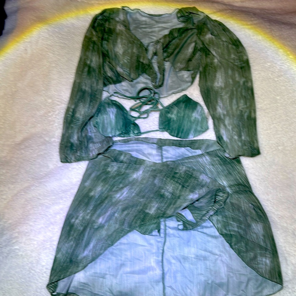 New without tags SHEIN swim biki set size large